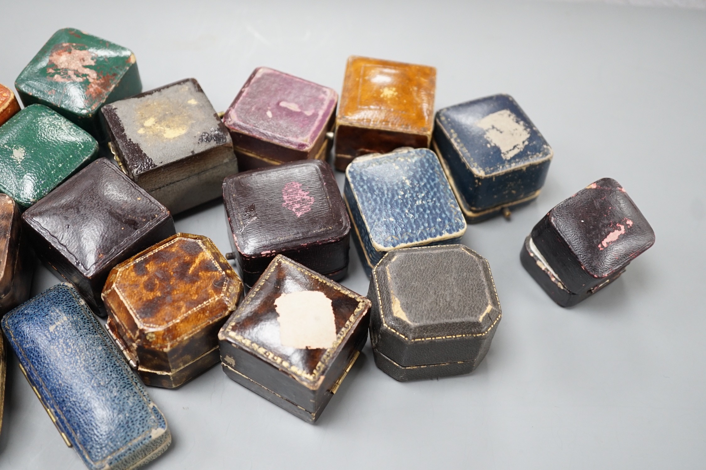 A group of assorted jewellery boxes.
